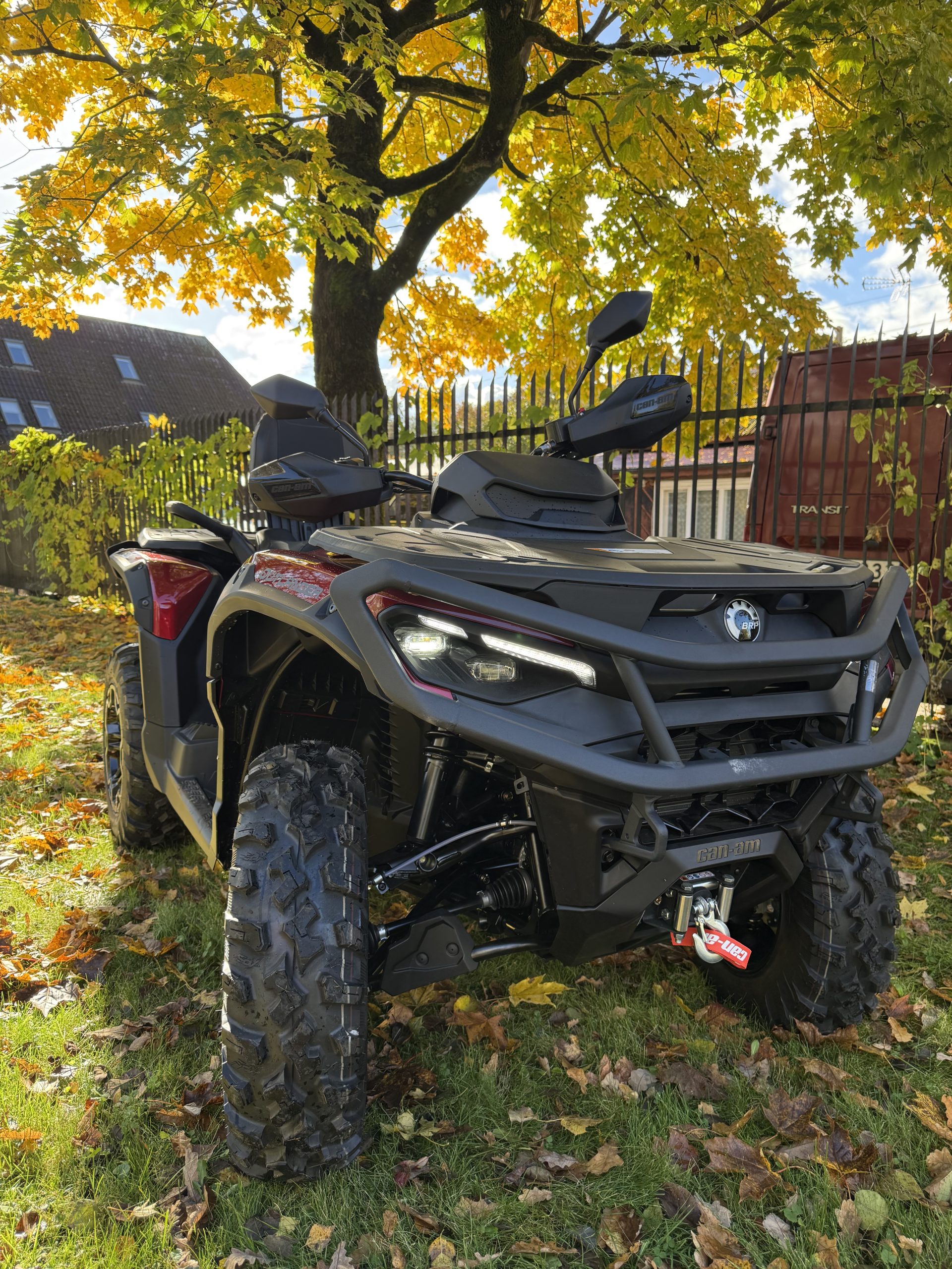 2025 Can-Am Outlander MAX XT 850 - Image 11