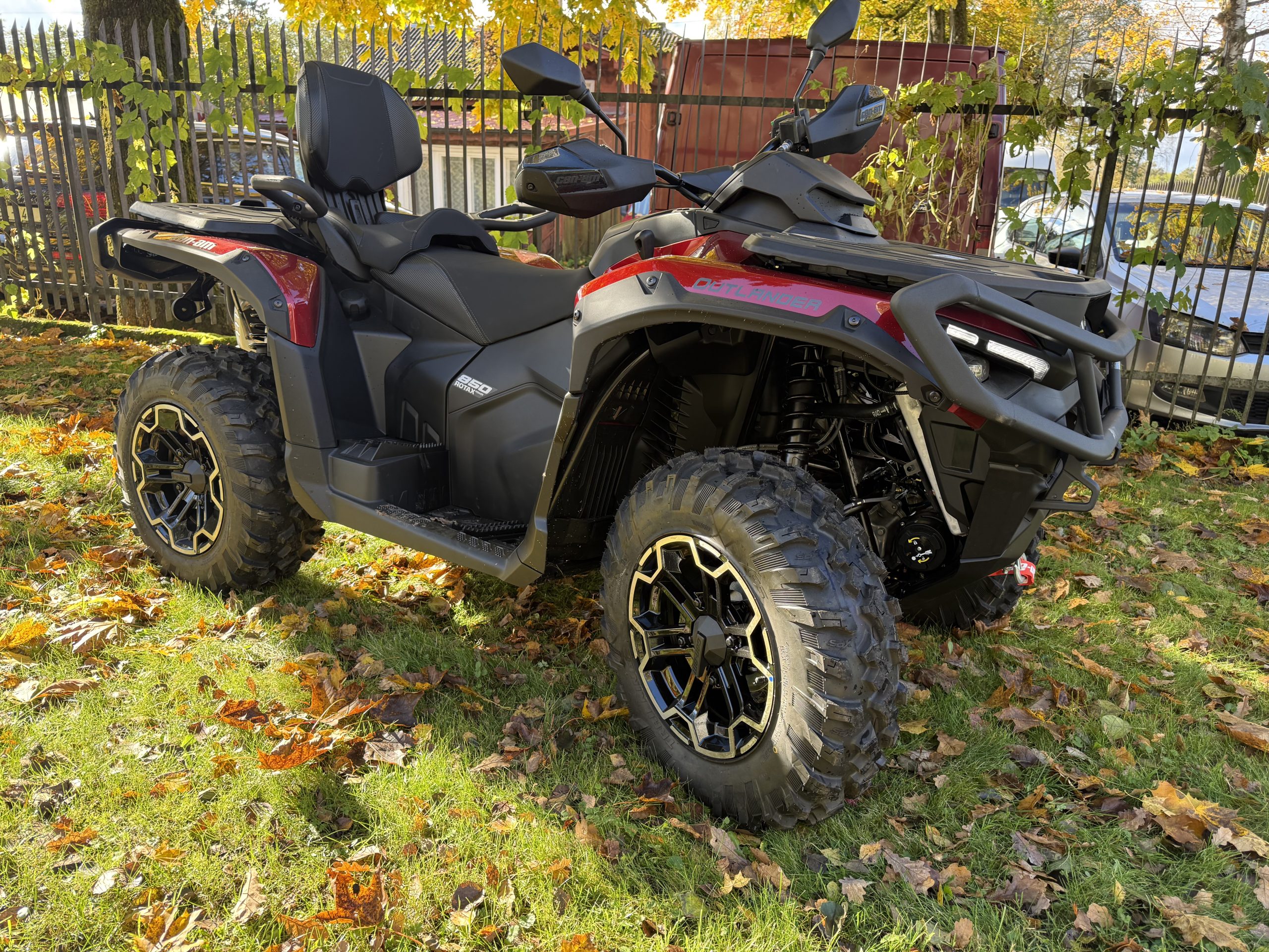 2025 Can-Am Outlander MAX XT 850 - Image 7
