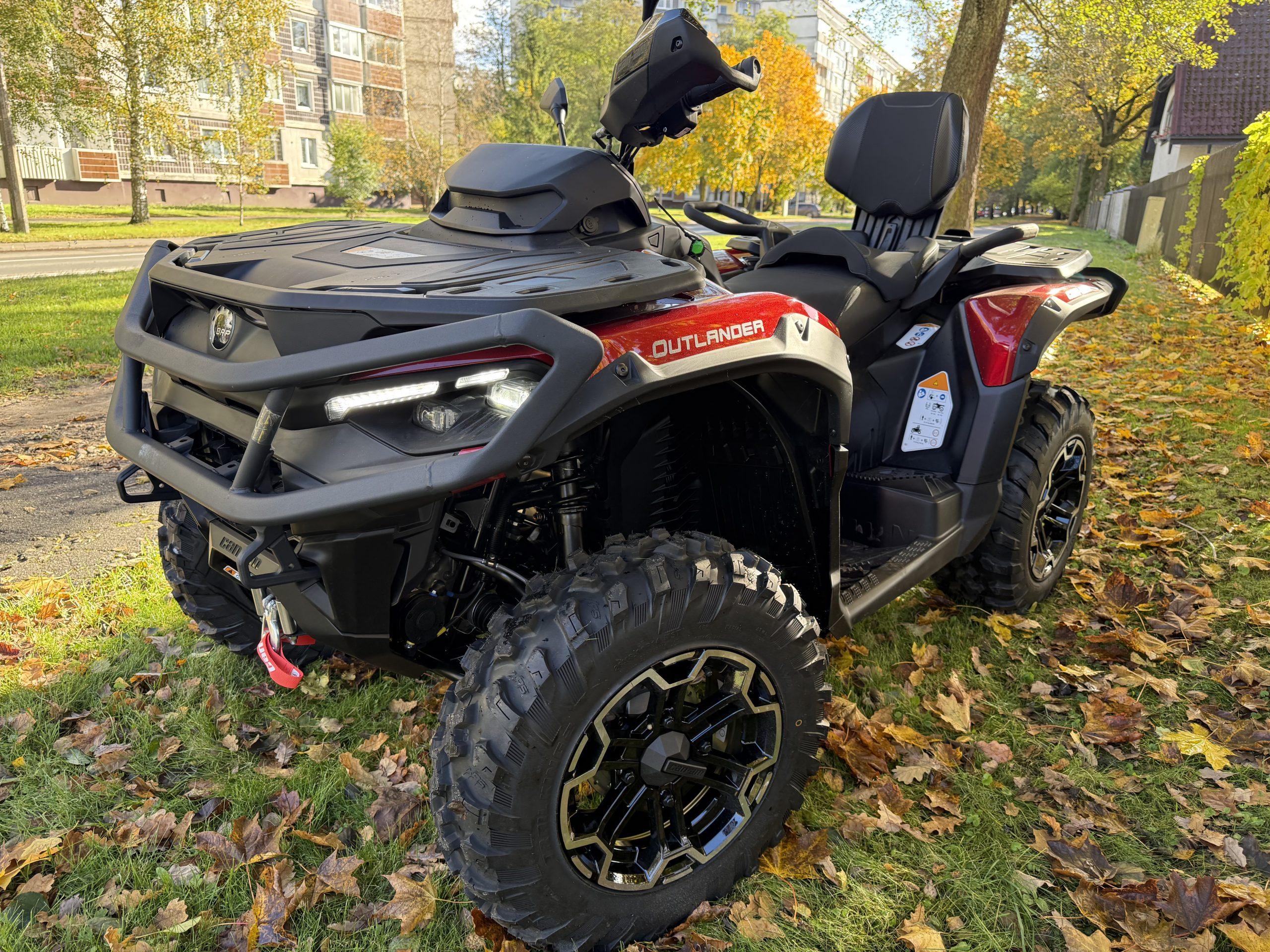 2025 Can-Am Outlander MAX XT 850 - Image 3